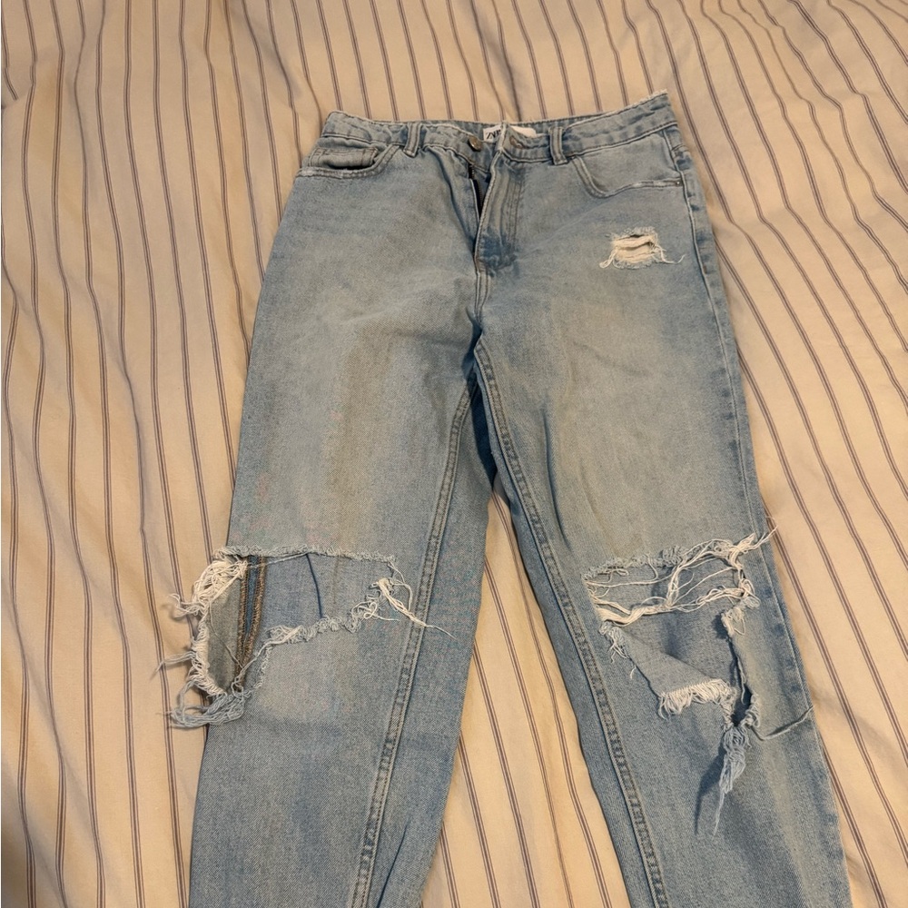 Stylish Light Blue Distressed Women Jeans